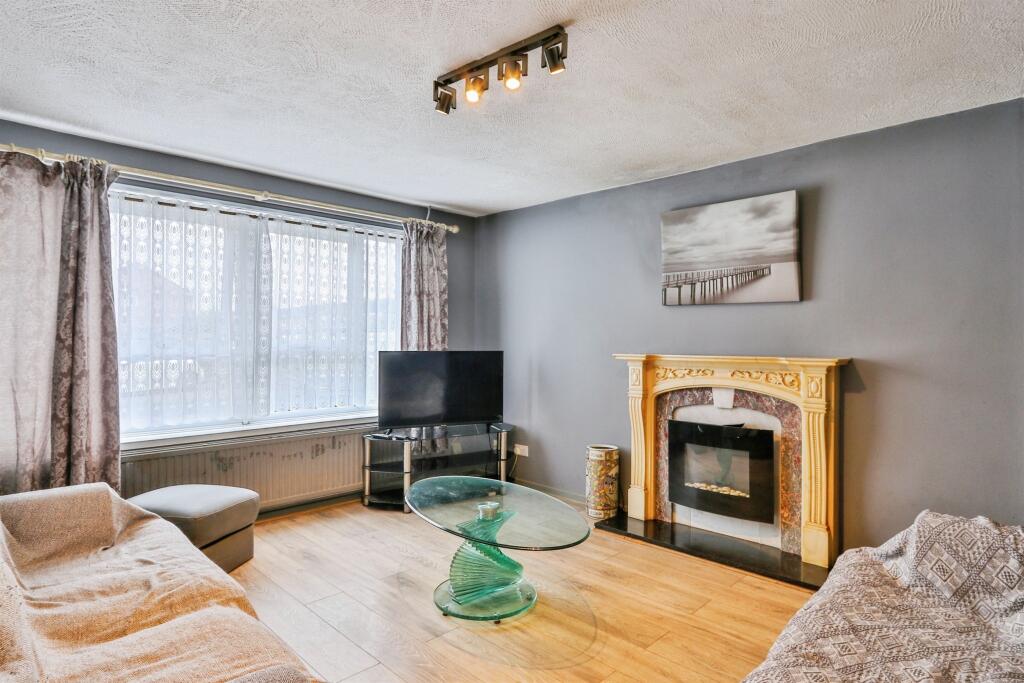 Additional image 19 of Holbury Close, BOURNEMOUTH