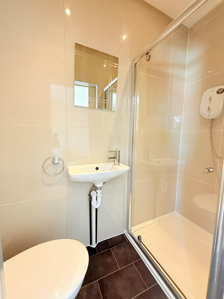 Additional image 4 of Room 7,Oaklea Guest House, 6 St. Aubyns Road, Eastbourne, East Sussex, BN22