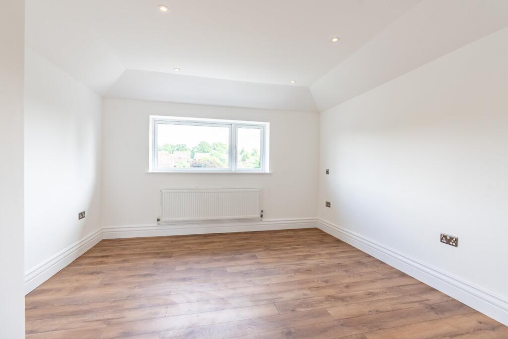 Additional image 11 of Batchwood Drive, St. Albans, Hertfordshire, AL3