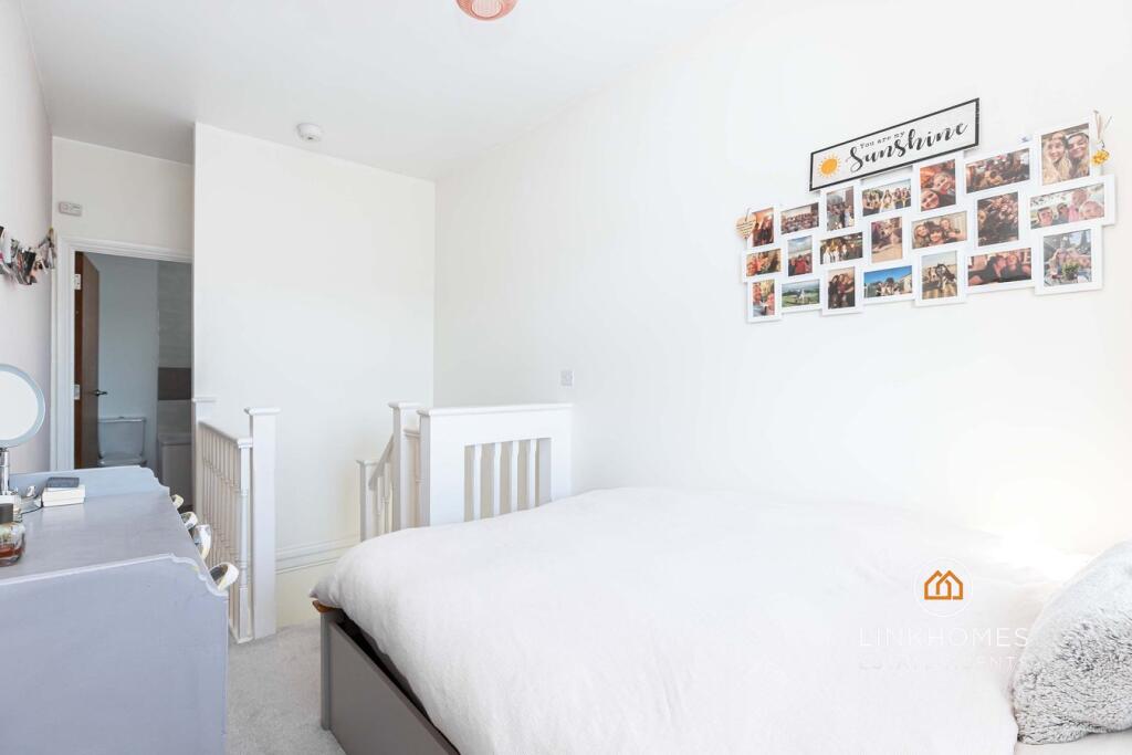 Additional image 17 of Chetnole Close, Poole, BH17