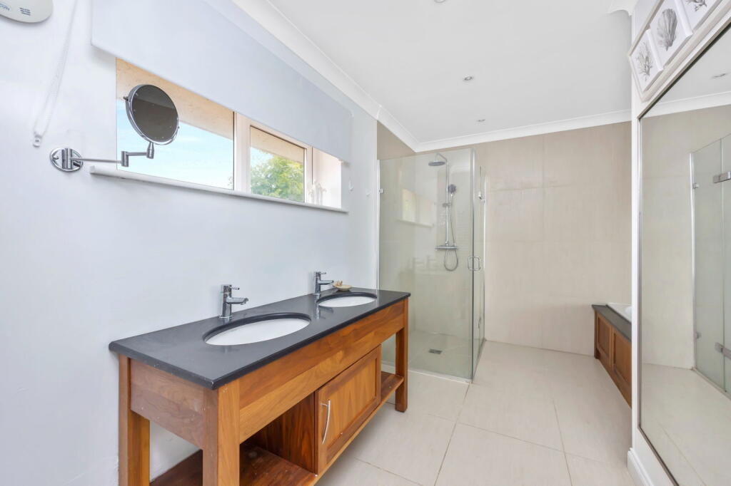 Additional image 18 of Golden Acre, East Preston, BN16 1QR