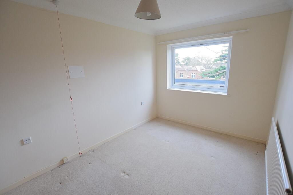 Additional image 6 of Barton Court Road, New Milton, Hampshire. BH25 6NP