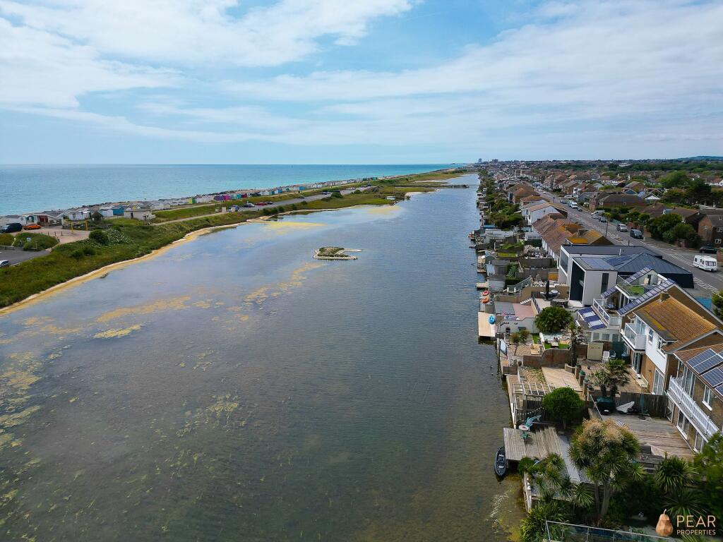 Additional image 21 of Brighton Road, Lancing, BN15