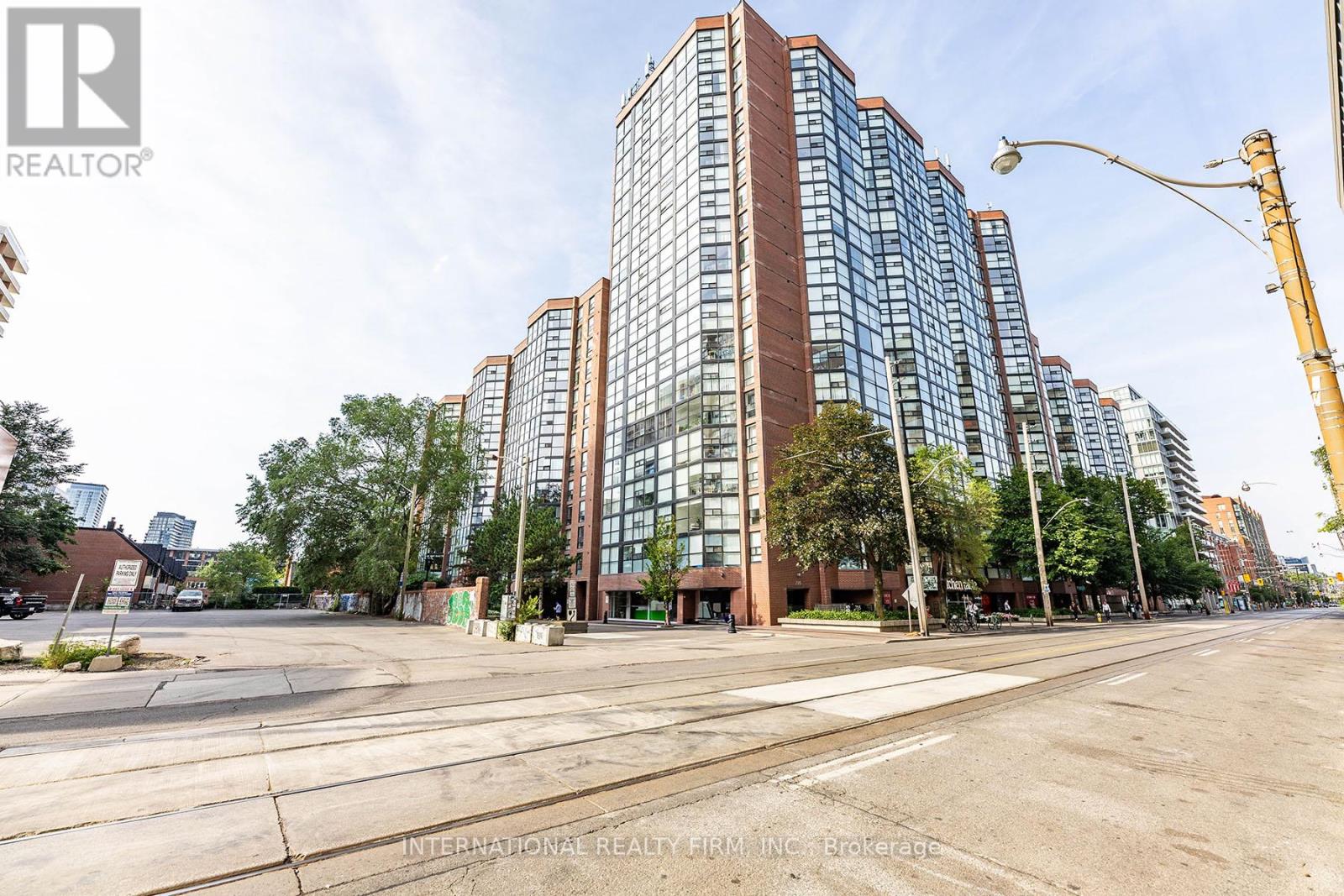 215 - 705 KING STREET W|Toronto (Niagara), Ontario M5V2W8