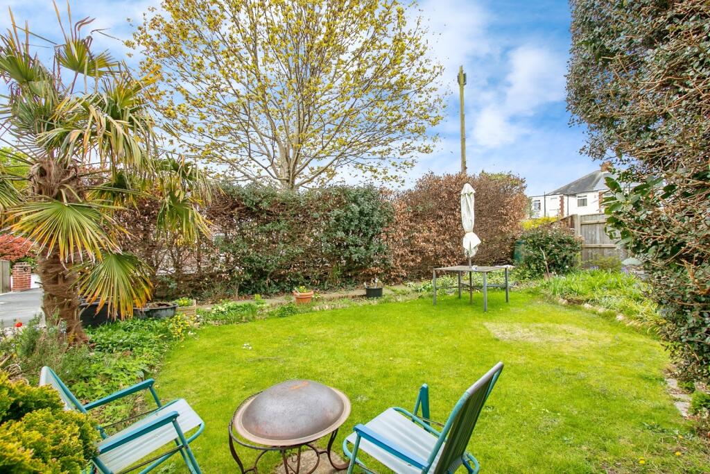 Additional image 12 of Frensham Close, BOURNEMOUTH, Dorset, BH10