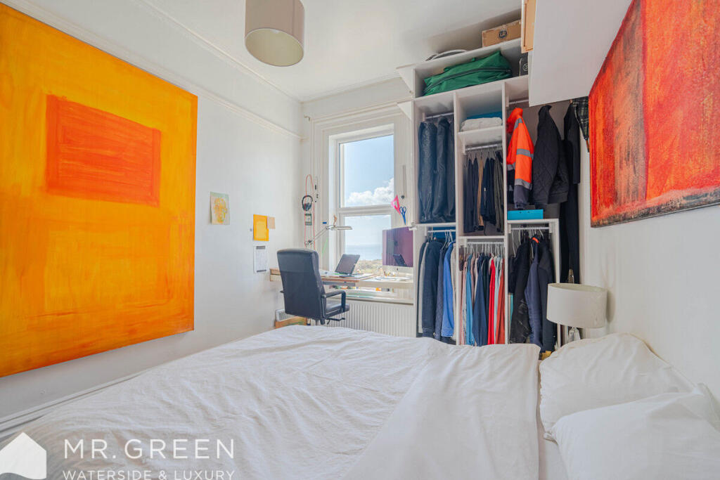 Additional image 12 of Sandy Bank, 39 Southbourne Overcliff Drive, Southbourne. BH6 3PL