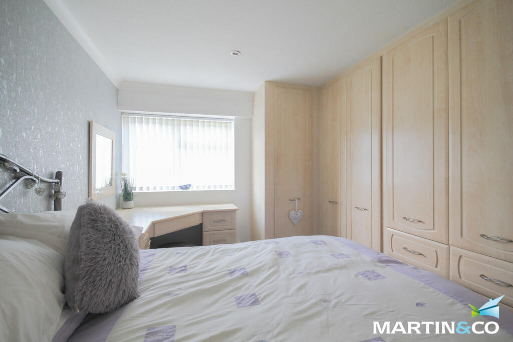 Additional image 11 of Bark Piece, Bartley Green, B32