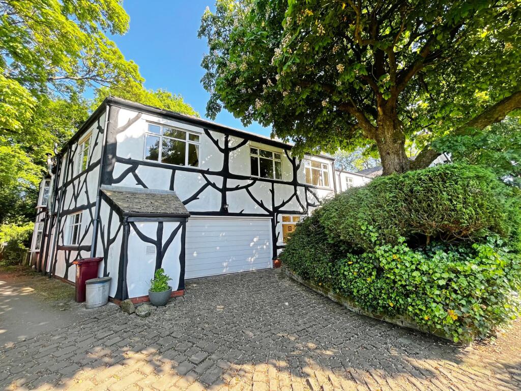 Long Lane, Westhoughton, BL5