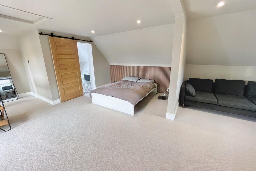 Additional image 19 of Portman Estate