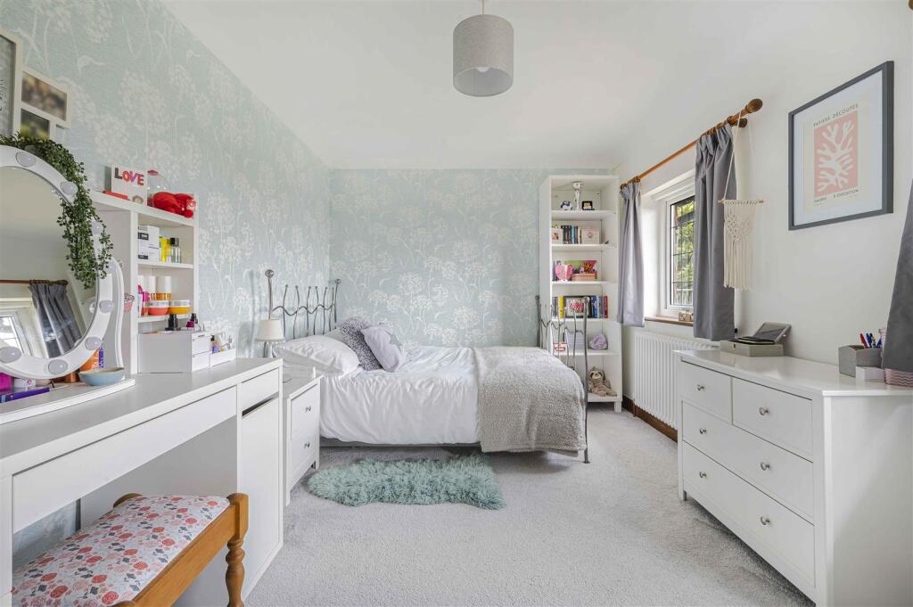 Additional image 19 of Warren Lane, Friston,