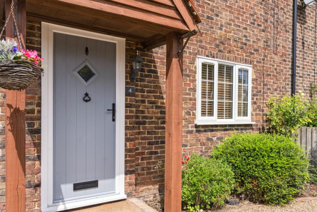 Additional image 36 of Two Oaks Drive, Welwyn, Hertfordshire, AL6 0EZ