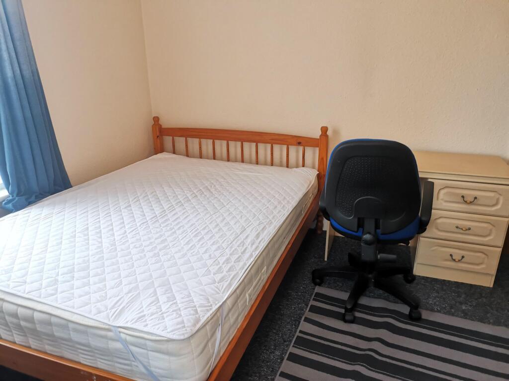 Additional image 3 of 1 bedroom First Floor Studio in Queens Park