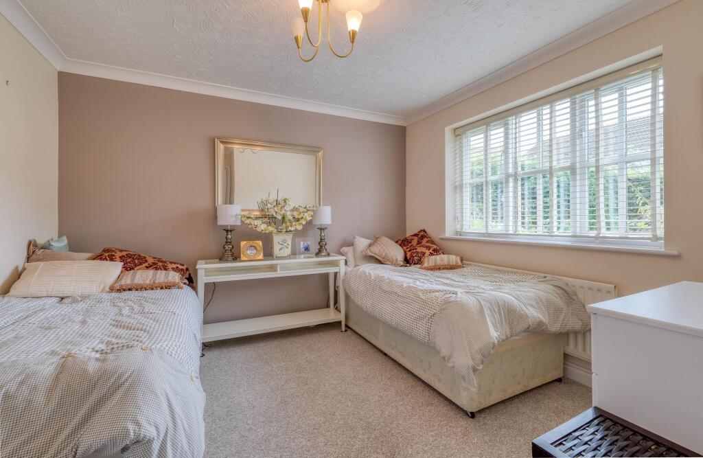 Additional image 17 of Woodbury Close, Callow Hill, B97
