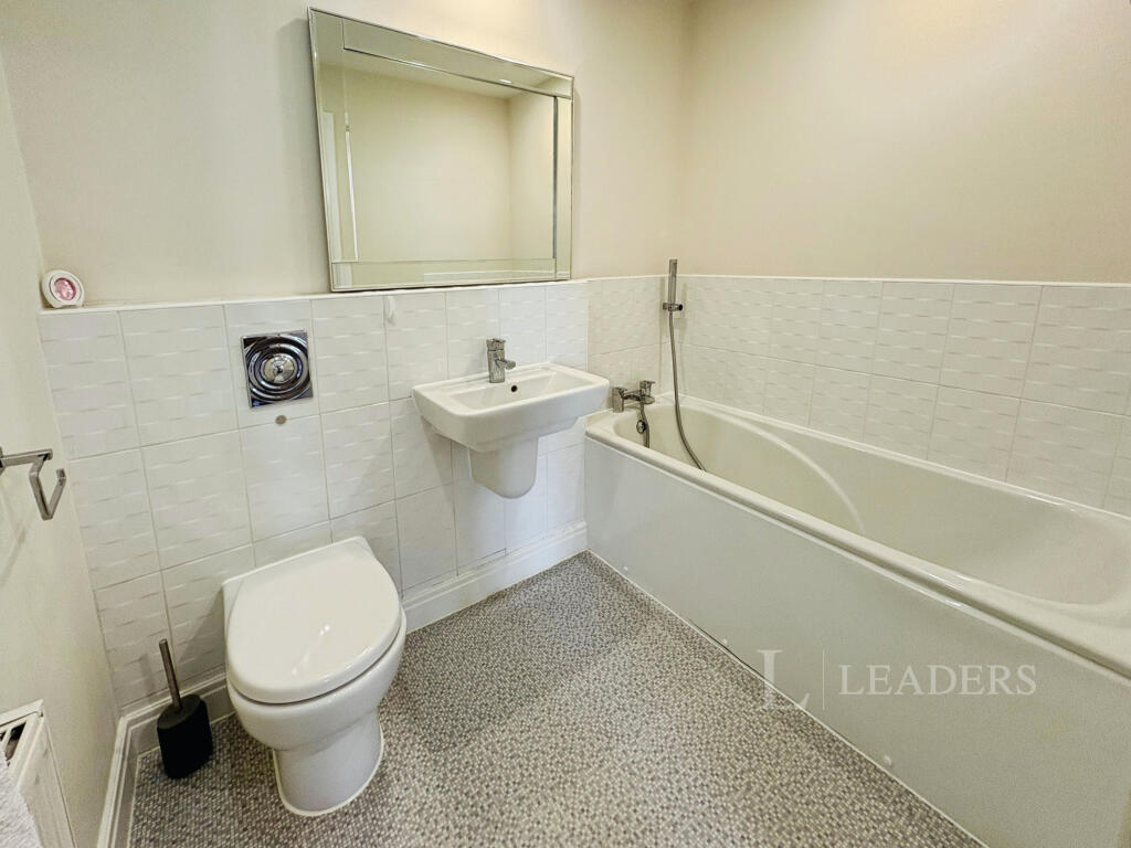 Additional image 6 of Pinnacle House