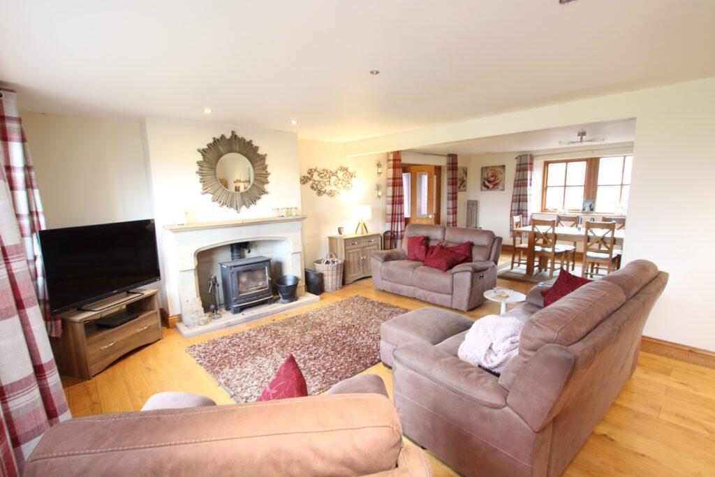 Additional image 4 of 6 bedroom house to let – New Laithe, Station Road, Crosshills, BD20 7DT