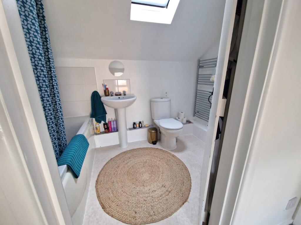 Additional image 12 of Kingsburys Lane, Ringwood, Hampshire, BH24