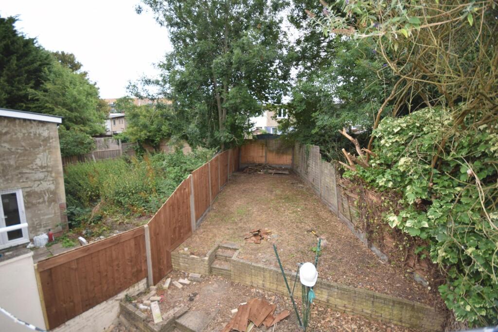 Additional image 10 of Hazel Grove, Hatfield, AL10