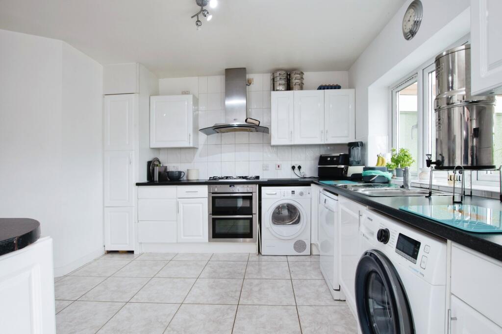 Additional image 16 of Wimborne Road, Bournemouth, BH10