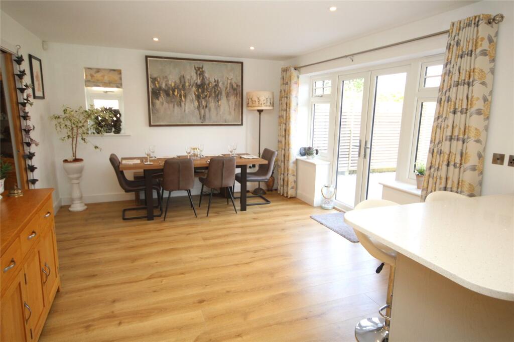 Additional image 6 of Barton Court Avenue, Barton on Sea, New Milton, Hampshire, BH25