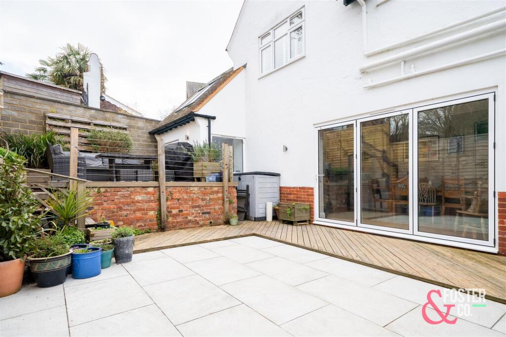 Additional image 39 of Surrenden Crescent, Brighton