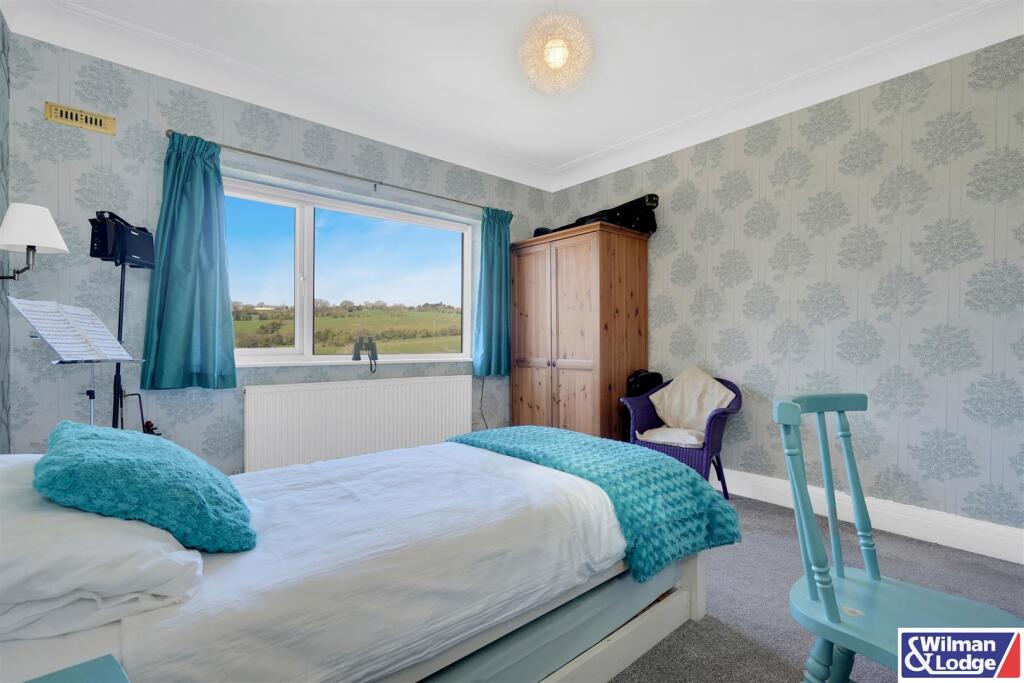 Additional image 21 of Breakmoor Avenue, Silsden