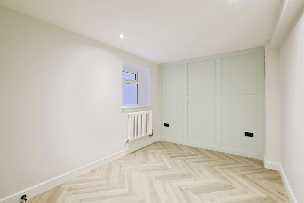 Additional image 6 of Grande Views, 25 Burlington Place, Eastbourne