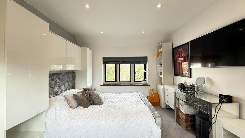 Additional image 15 of Blake Hill Crescent, Lilliput