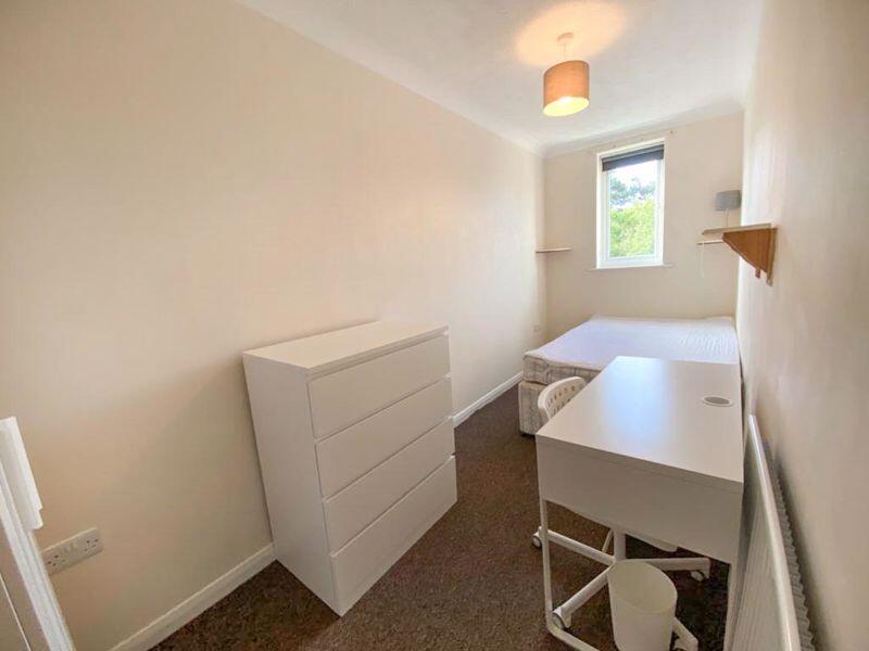 Additional image 9 of Five Bed Student House In Winton!