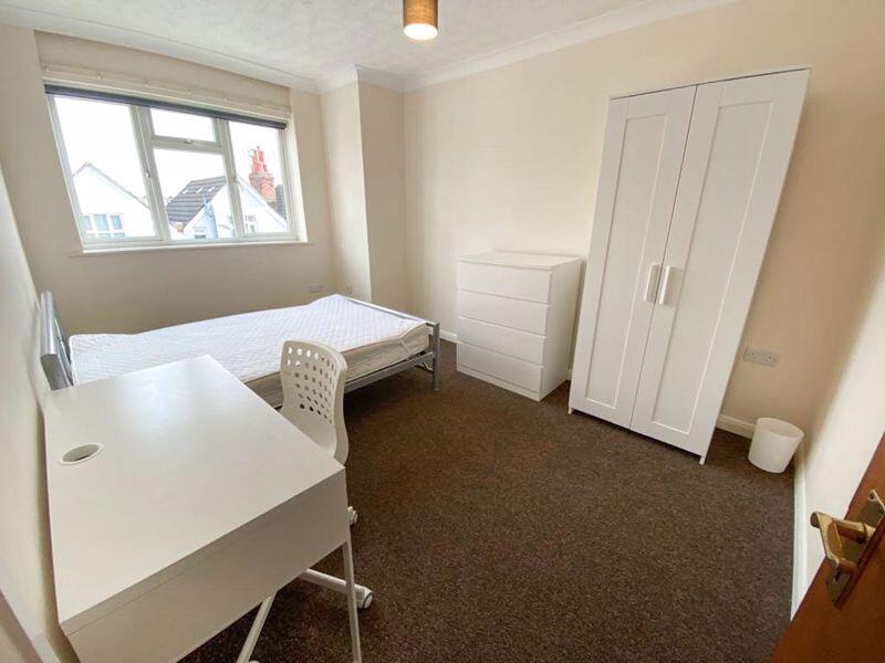 Additional image 5 of Five Bed Student House In Winton!