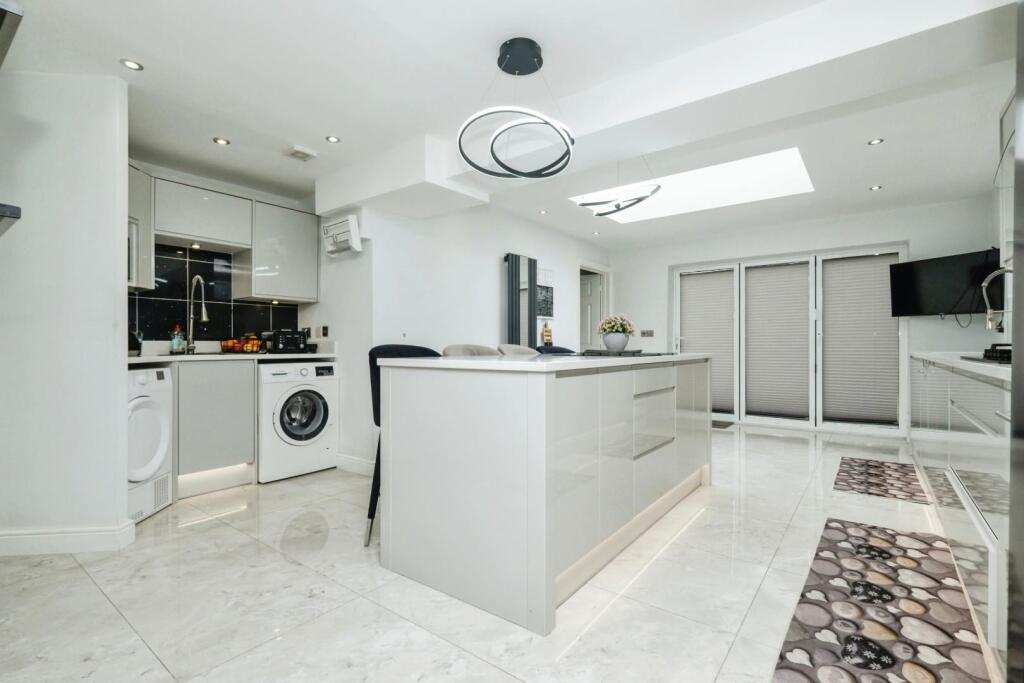 Additional image 2 of Yeomanry Close, Sutton Coldfield