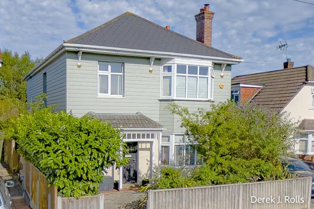 Western Avenue, Bournemouth, Dorset, BH10