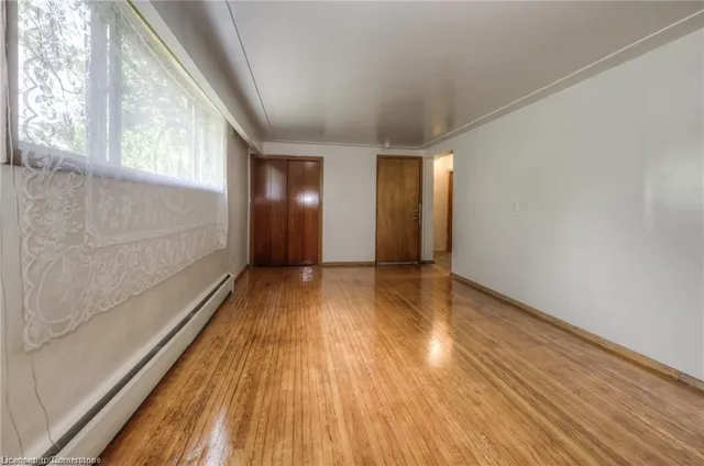 Additional image 19 of 126 Clive Rd