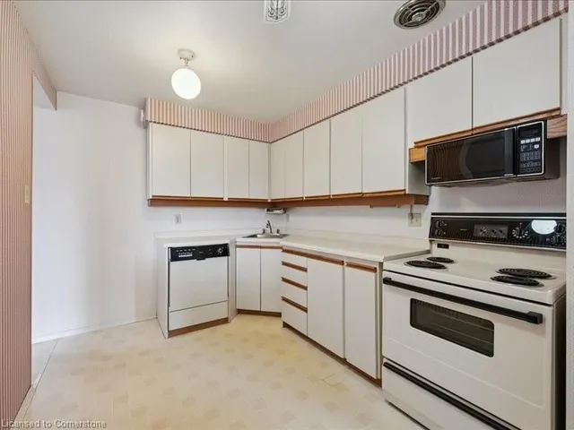 Additional image 12 of 14 Williamsburg Rd Unit 52