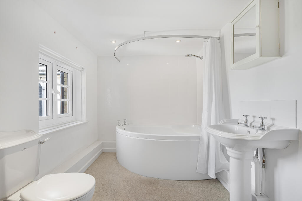 Additional image 17 of Burnham Green Road, Burnham Green, AL6