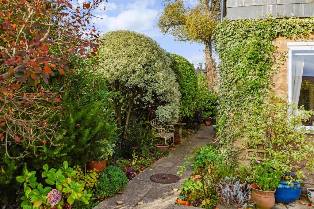 Additional image 15 of Tower House Gardens, Arundel