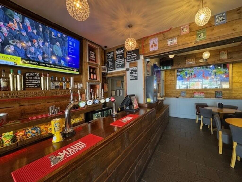 Additional image 4 of Leasehold Free of Tie Bar, Stratford Road, B903DN