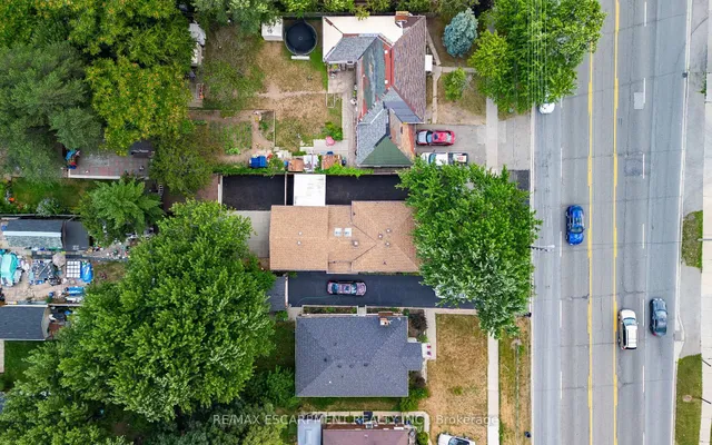 Additional image 49 of 665 Kipling Ave