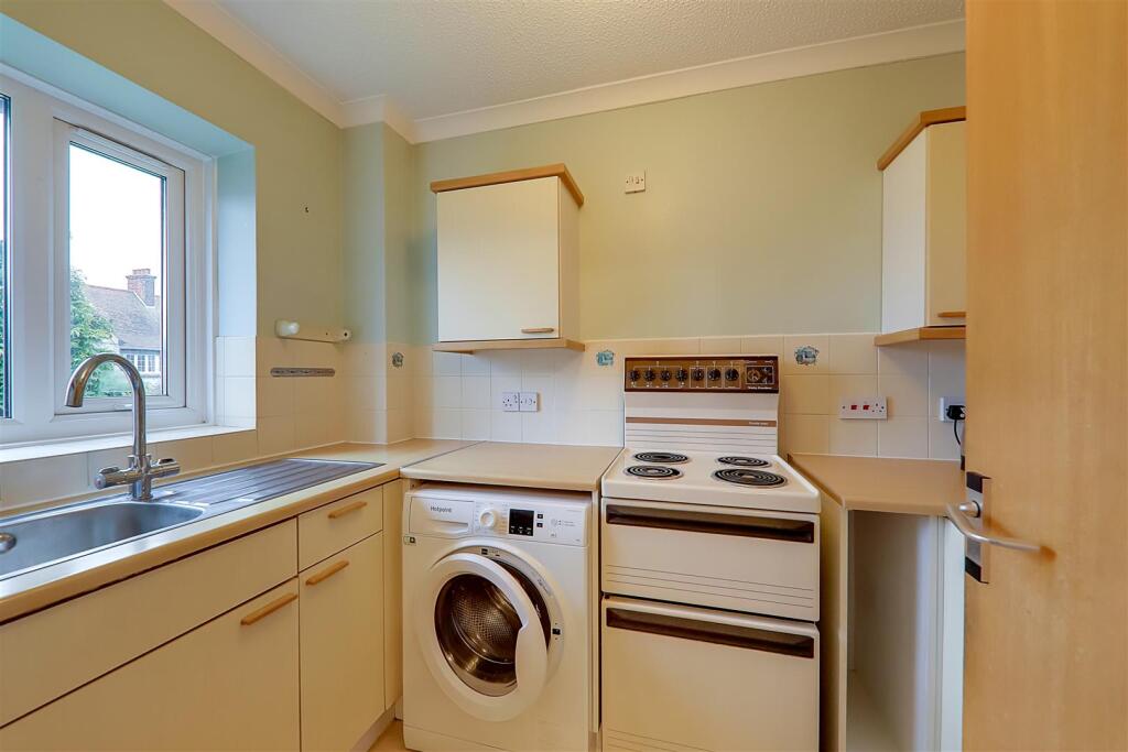 Additional image 5 of The Cloisters, Carnegie Road, Worthing