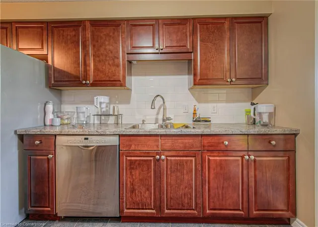 Additional image 8 of 35 Green Valley Dr Unit 1412