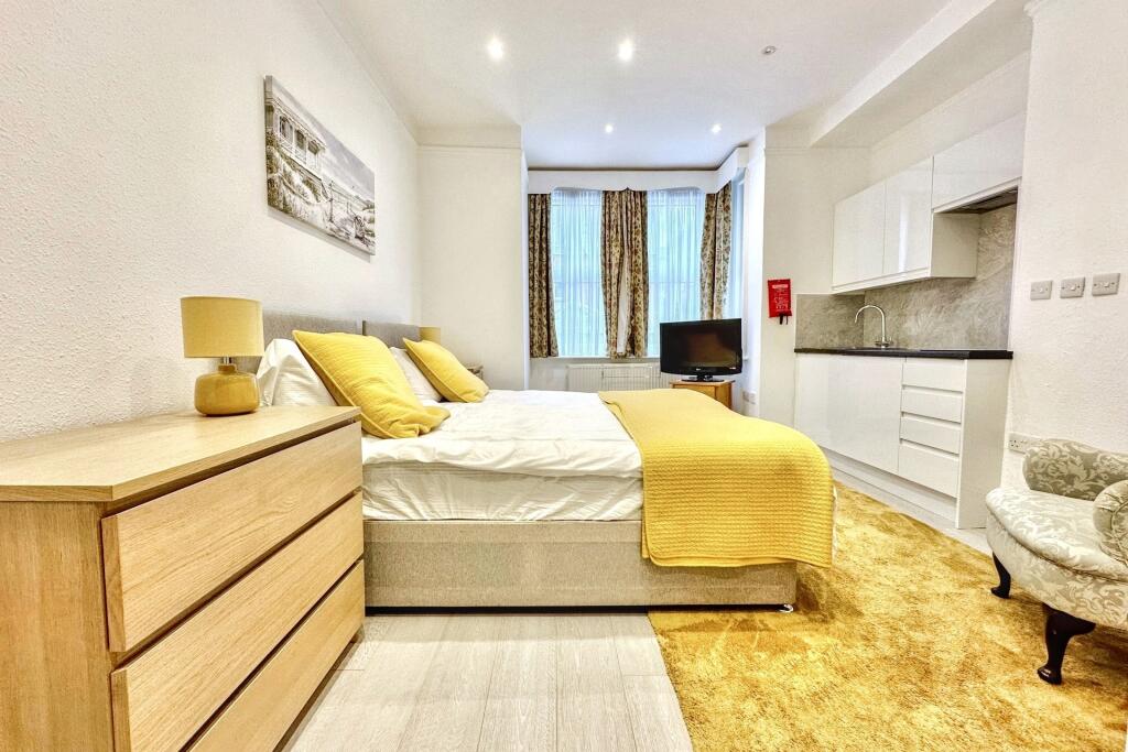 Additional image 12 of Alum Chine