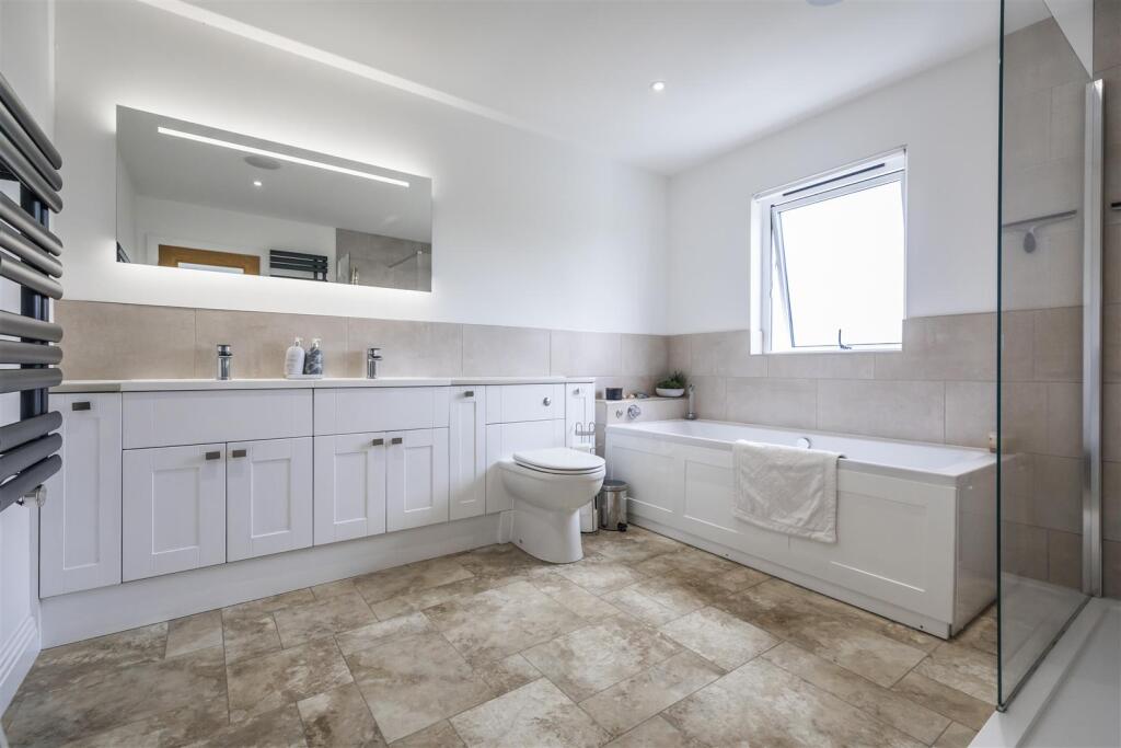 Additional image 24 of Blake Hill Crescent, Lilliput