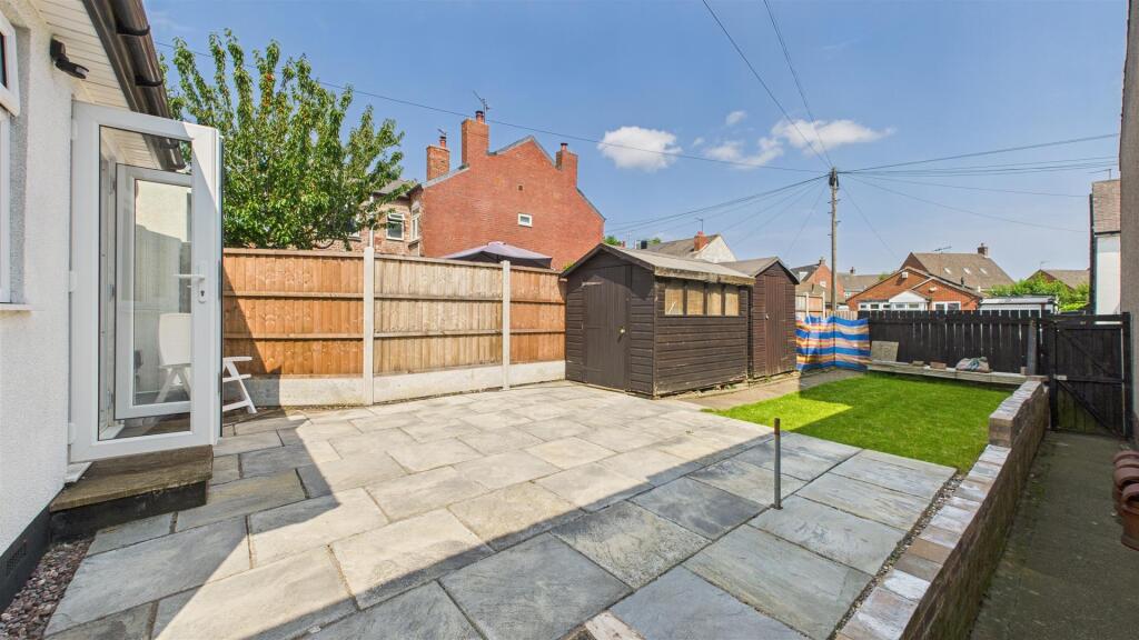 Additional image 20 of Yew Tree Lane, Rowley Regis