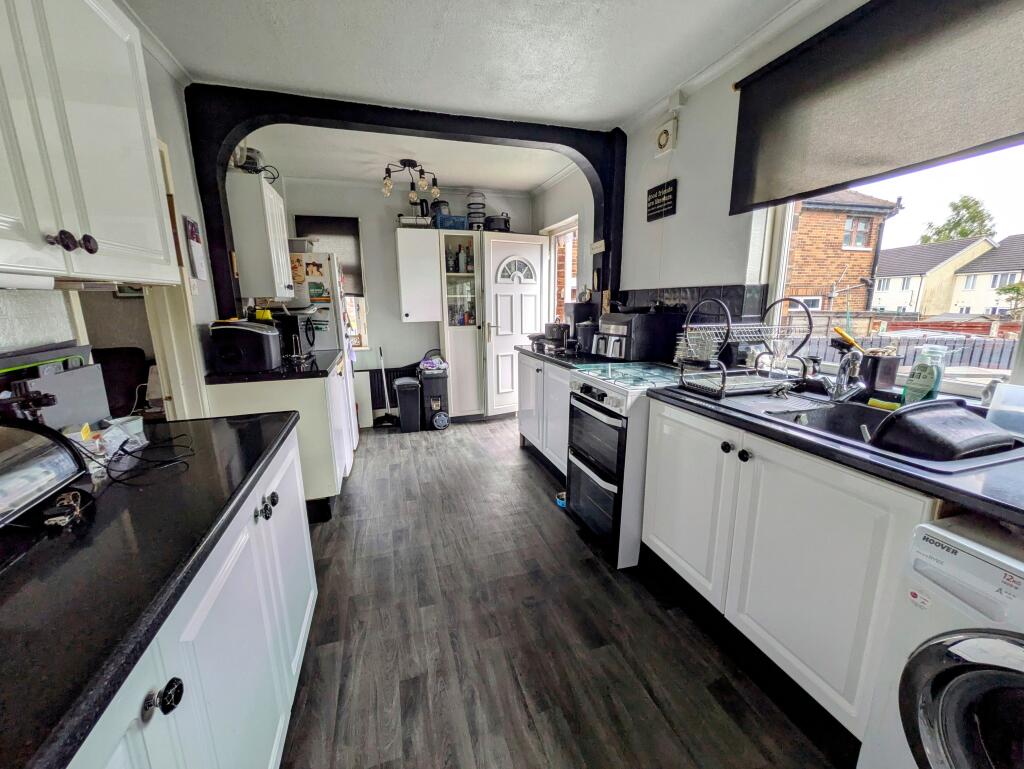 Additional image 10 of Abb Scott Lane, Bradford, BD6