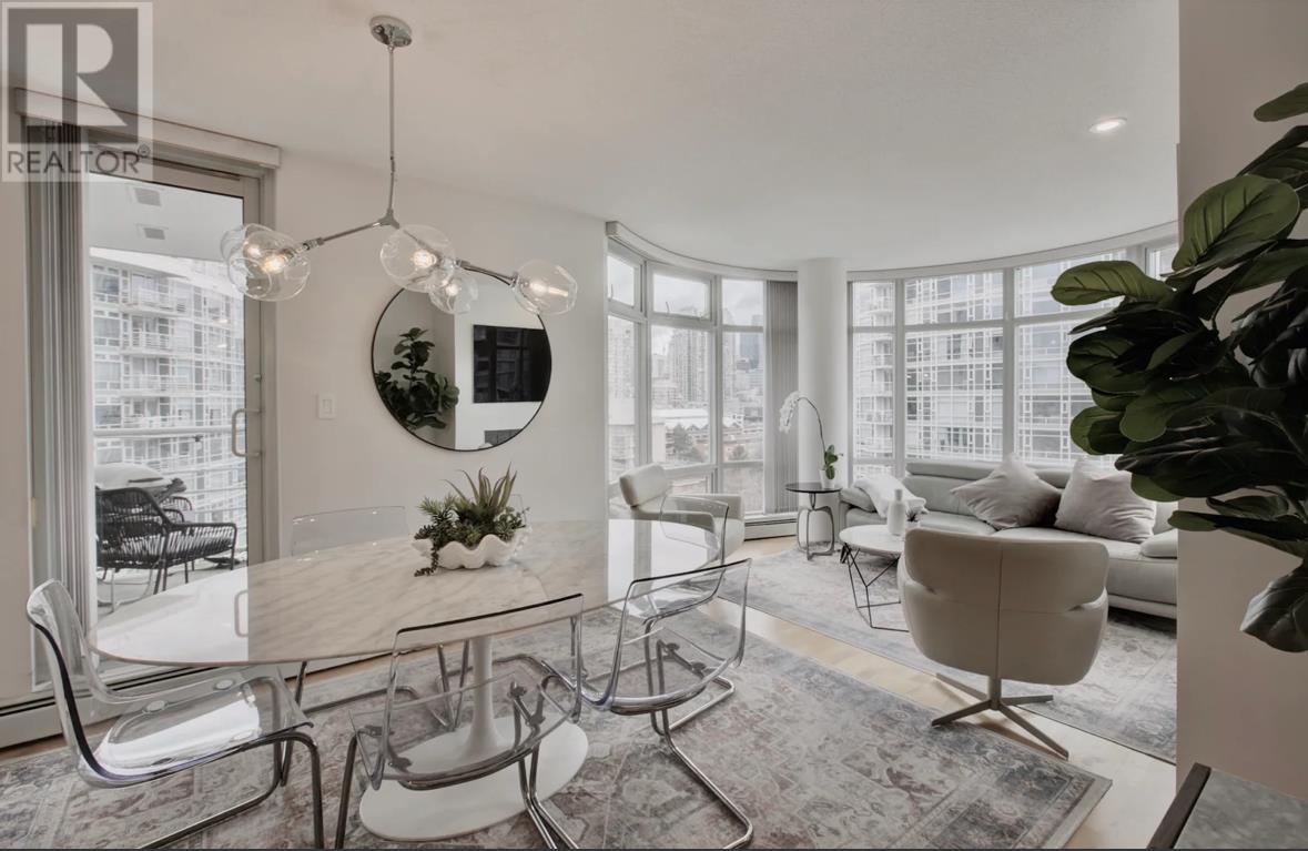 1205 1199 MARINASIDE CRESCENT|Vancouver, British Columbia V6Z2Y2