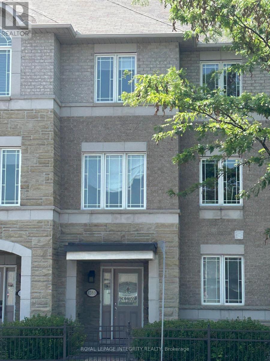 D - 128 CENTREPOINTE DRIVE|Ottawa, Ontario K2G6B1