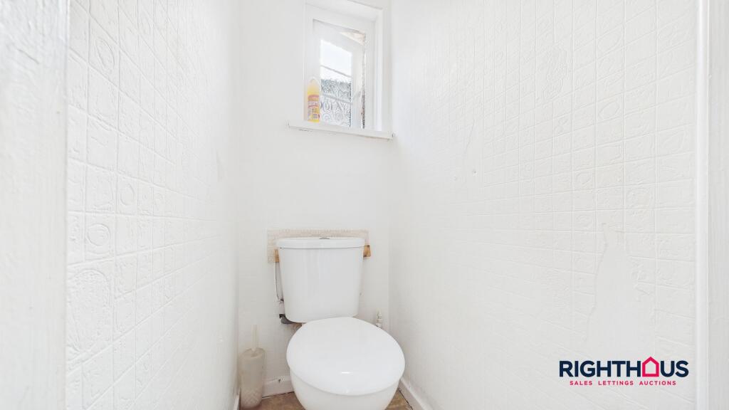 Additional image 9 of Hawkswood Avenue, Bradford, BD9