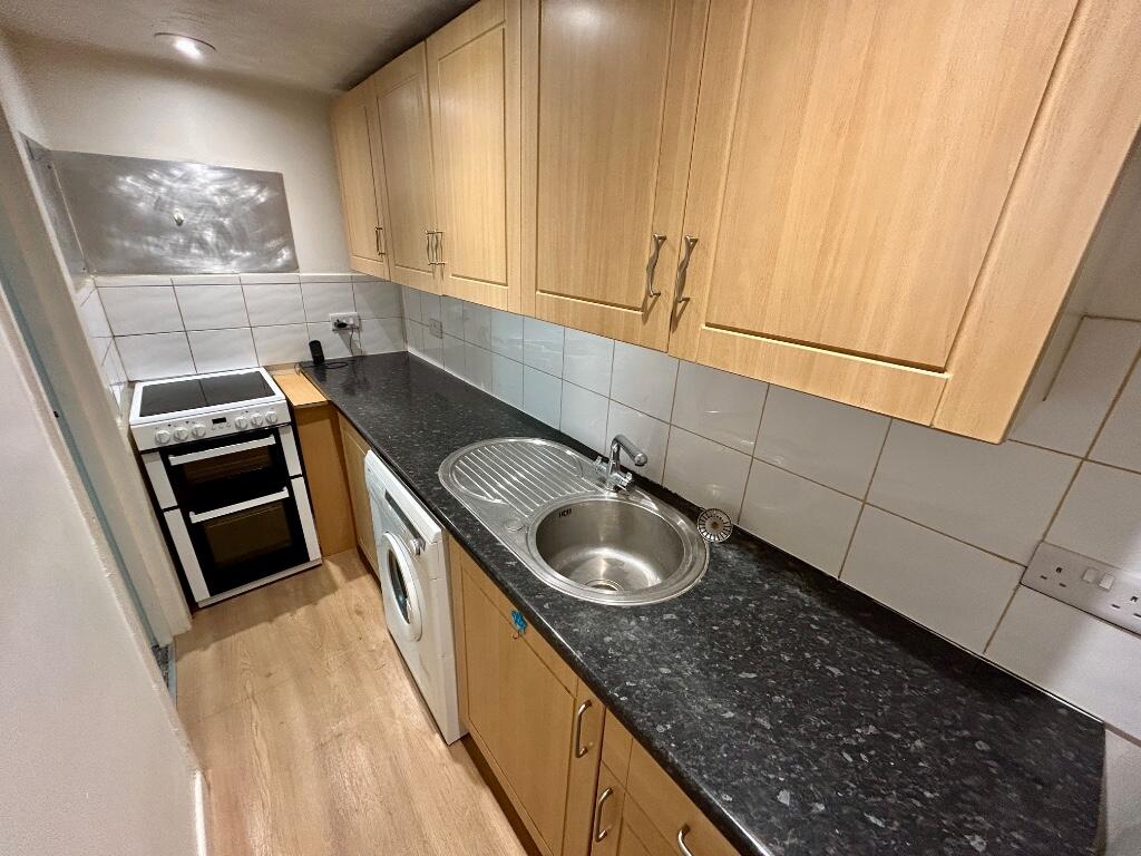 Additional image 10 of Glen Road, Boscombe Spa, studio flat with conservatory