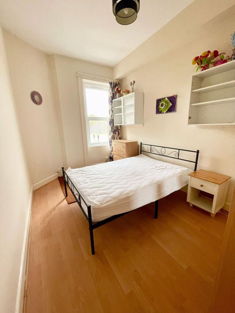 Additional image 9 of Flat 11 Warwick Glen - tylish One-Bedroom Furnished Flat in Prime Bournemouth Location