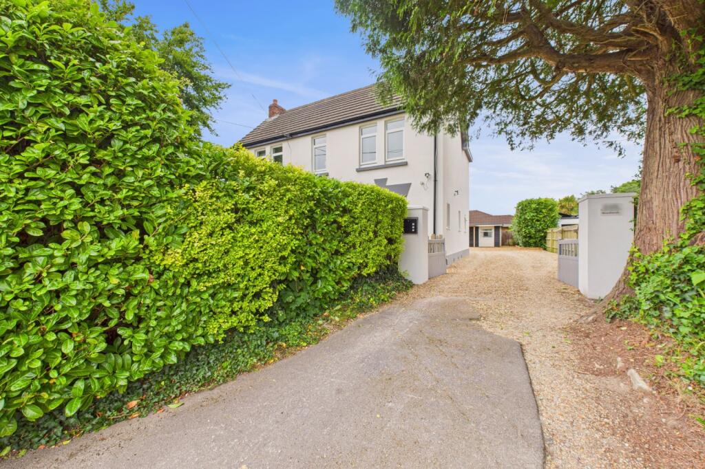 York Road, Broadstone, Dorset, BH18