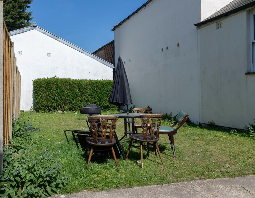 Additional image 12 of Wycliffe RD - FREE DELIVEROO